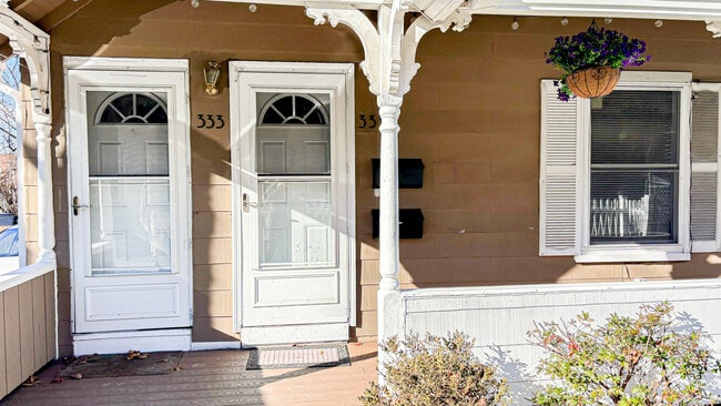 Primary Photo - 335 Zion St