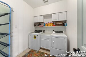 Building Photo - 1367 Fall Cover St