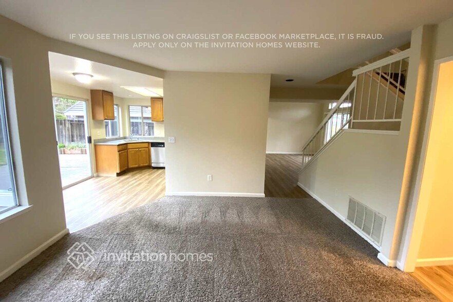 Building Photo - 152 Drake Ct