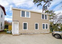 Building Photo - 1007 Hogan St