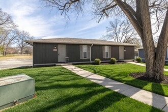 Building Photo - 212 Wheaton Ct