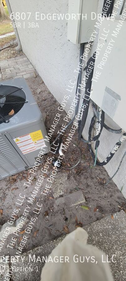 Building Photo - 6807 Edgeworth Dr