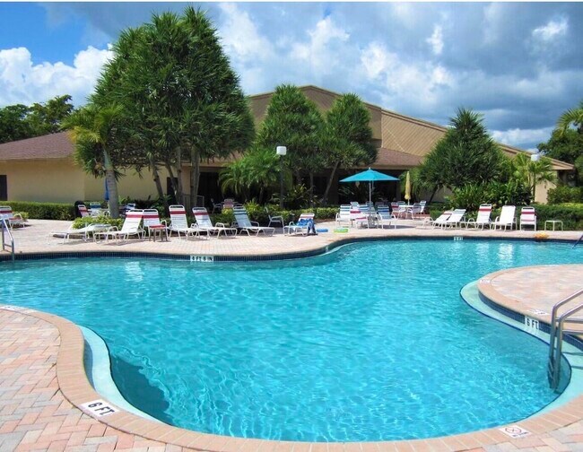 Building Photo - 955 Egret Cir