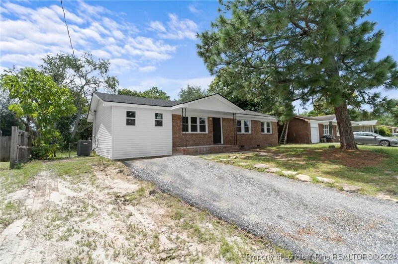 Building Photo - 415 Palmerland Dr