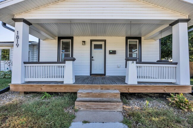 Building Photo - 1819 D St SW
