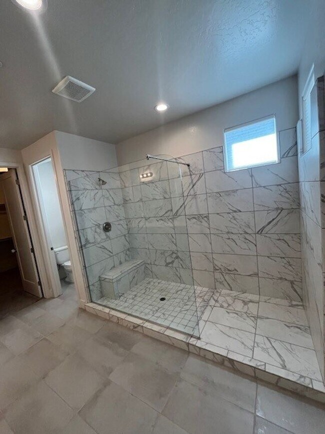 Building Photo - Coming Soon!