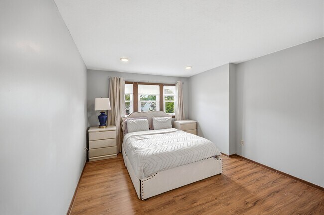 Building Photo - 3438 W 133rd St