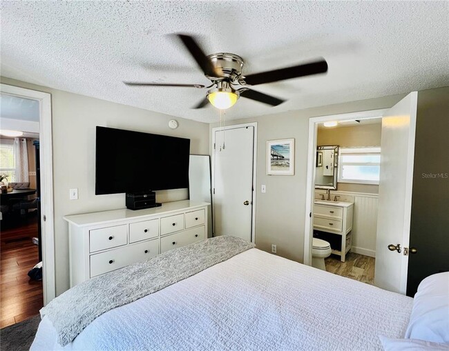 Building Photo - 428 Orangewood Dr