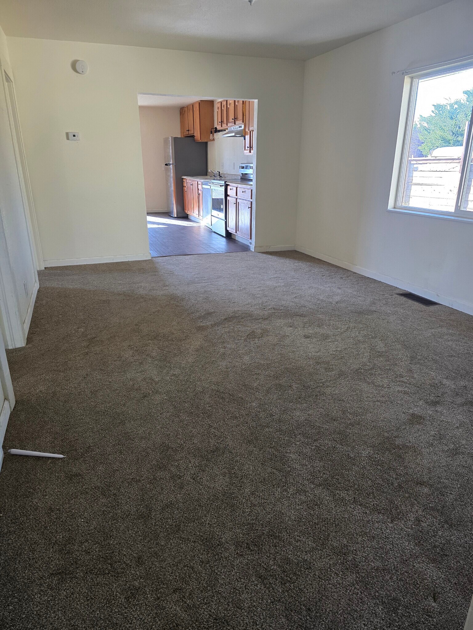 Building Photo - 303 S 2nd St