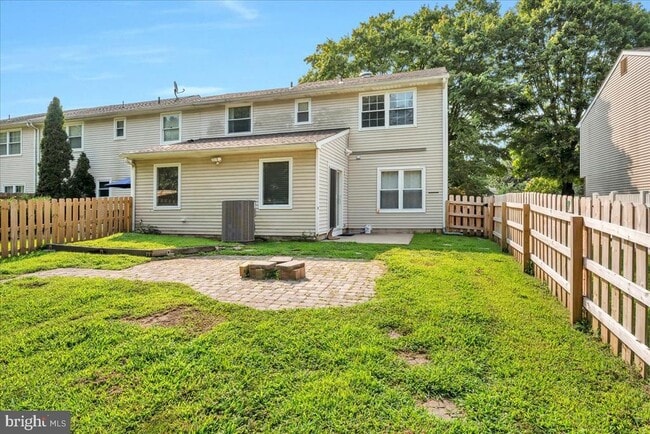 Building Photo - 166 Stratton Ln