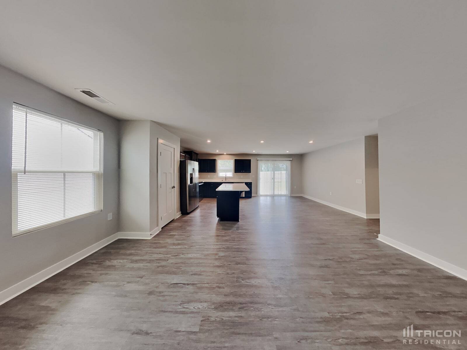 Building Photo - 215 Wellwood Way