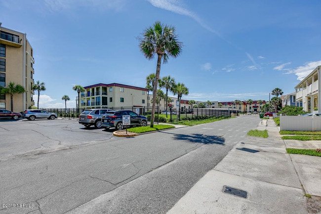 Building Photo - 2208 OCEAN S Dr