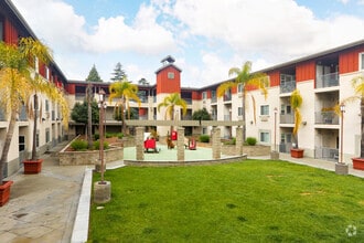 Building Photo - Almaden