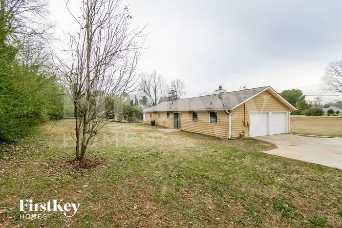 Building Photo - 5119 Stephens Rd
