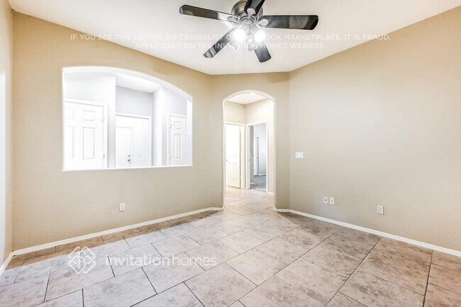 Building Photo - 18402 W Maui Ln