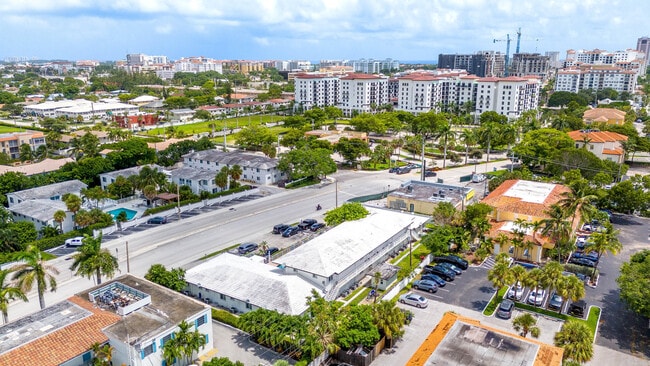 Building Photo - 330 W Camino Real