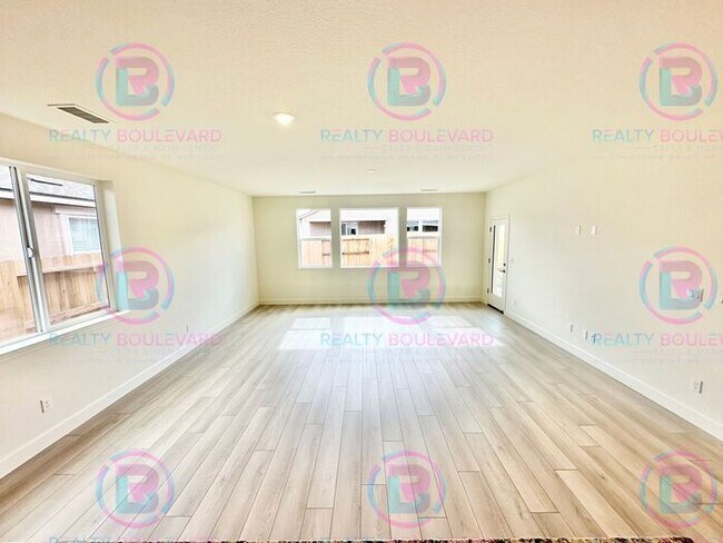 Building Photo - Modern Elegance in the Heart of Carson Cit...