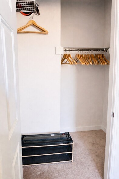 Building Photo - 1642 7th Ave