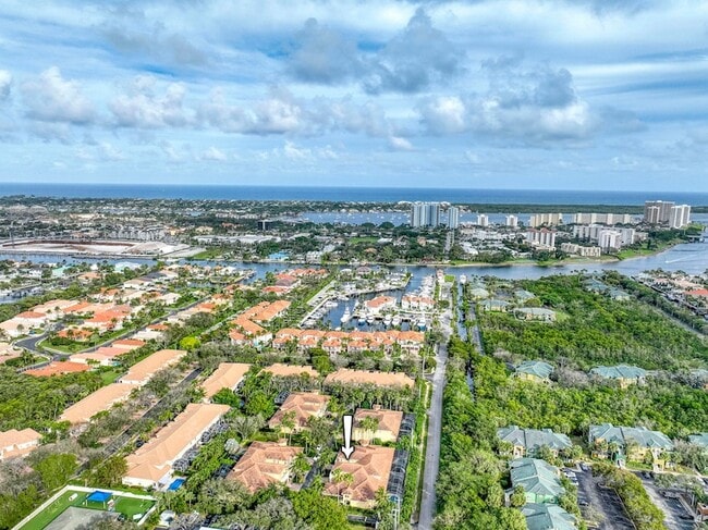 Building Photo - 106 Renaissance Dr