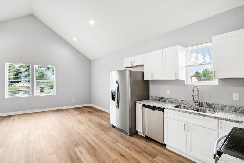 Building Photo - 2752 Guilford Ave