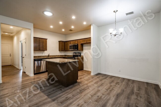 Building Photo - PEAR3527