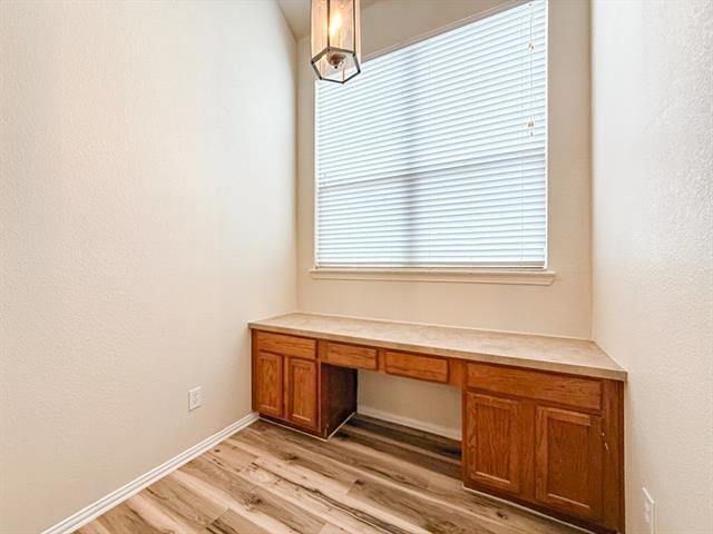 Building Photo - 8014 Amesbury Ln