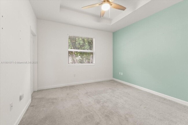 Building Photo - 2648 SE 15th Ct