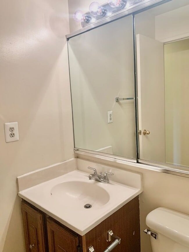 Building Photo - Welcome home!