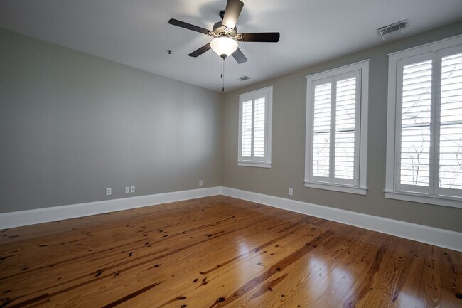 Building Photo - 83 Charter Oak Dr