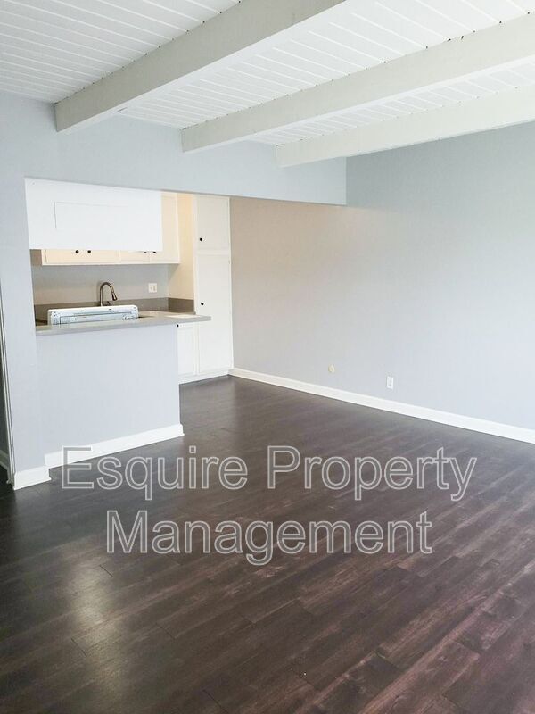 Building Photo - 990 Ashland Ave