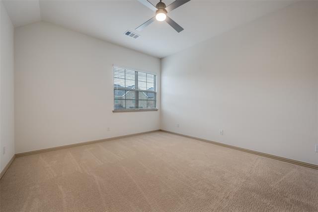 Building Photo - 512 Parkside Dr