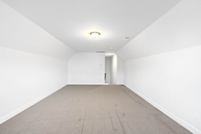 Building Photo - 3740 Sage Dr