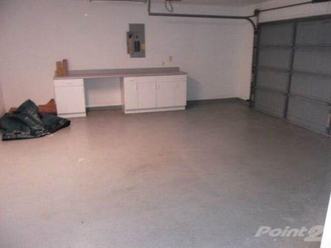 Building Photo - 162 Barrington Dr