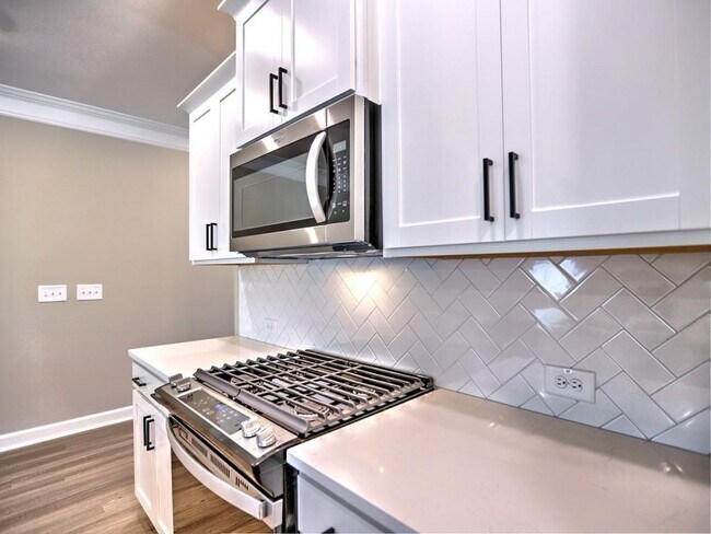 Building Photo - 3355 Verdi Ln