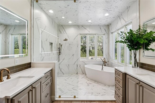 Building Photo - 6132 Payne Stewart Dr