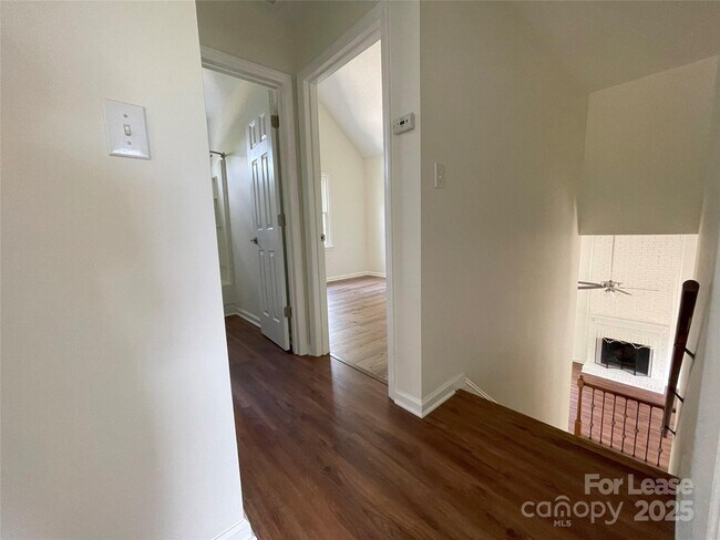 Building Photo - 8509 Netherfield Ct