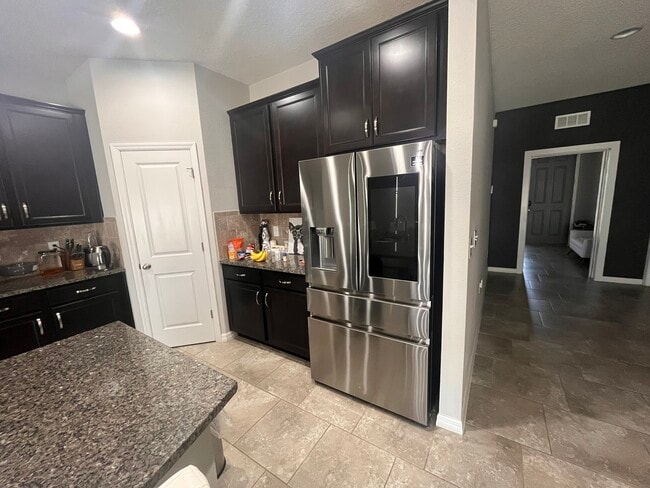 Building Photo - 32848 Sand Creek Dr