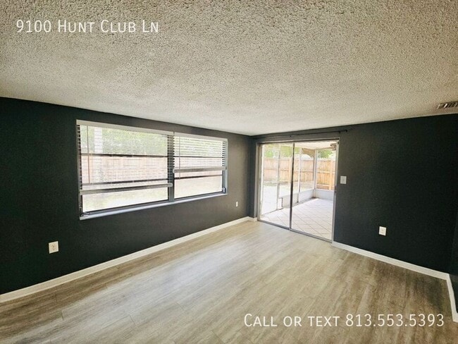 Building Photo - 9100 Hunt Club Ln