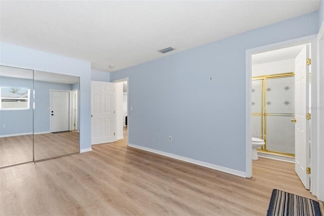 Building Photo - 2227 Montclair Dr