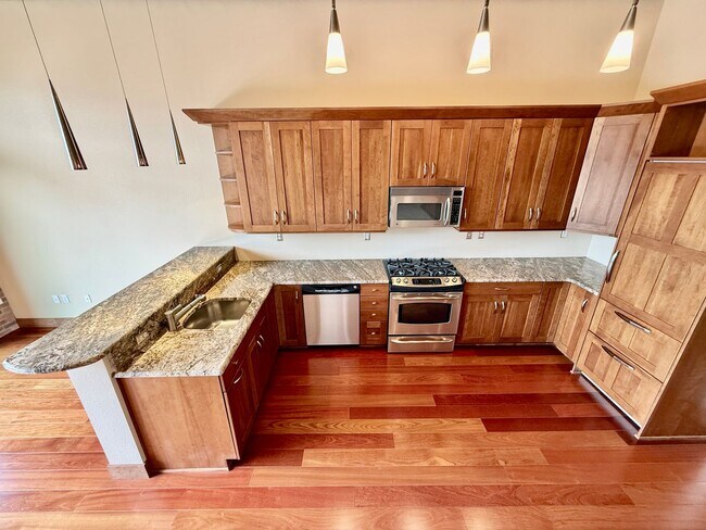 Building Photo - Luxury Studio in the Heart of Downtown Colorado Springs – All utilities included-Premium Living w...