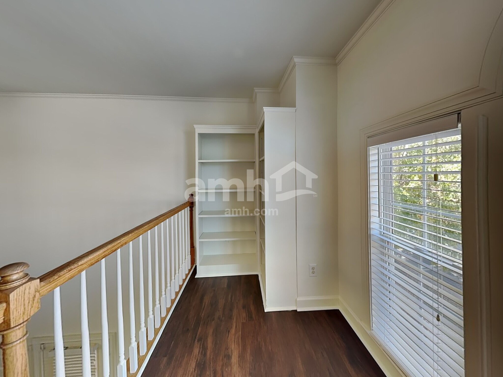 Building Photo - 6111 Creft Cir