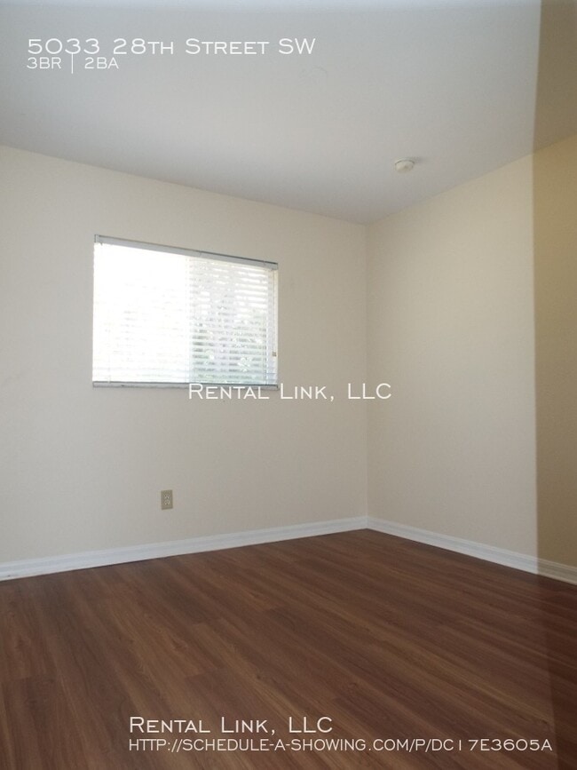 Building Photo - Lehigh Acres Duplex For Rent