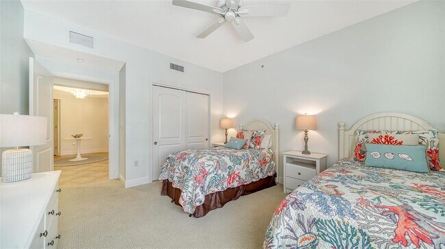Building Photo - 14041 Bellagio Way