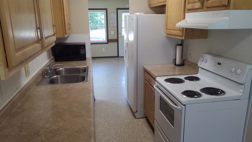 Kitchen looking from the dinning area - 176 Stoddard Ave