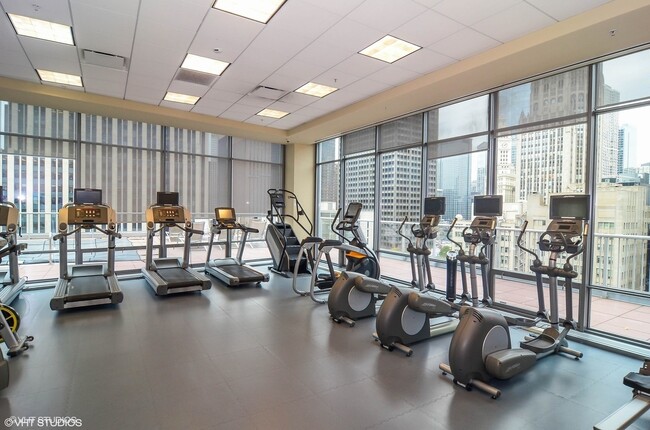 Building Photo - 240 E Illinois St