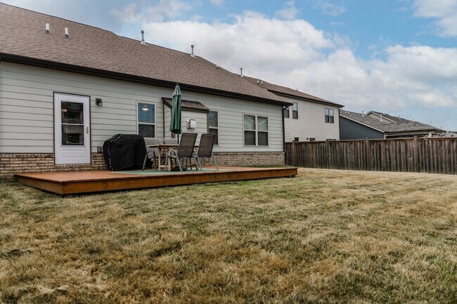 Building Photo - 40 Nokes Dr