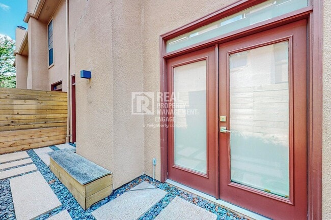 Building Photo - 4307 Gilbert Ave