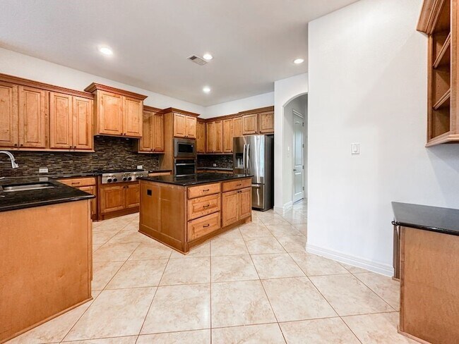 Building Photo - 14 Spincaster Drive