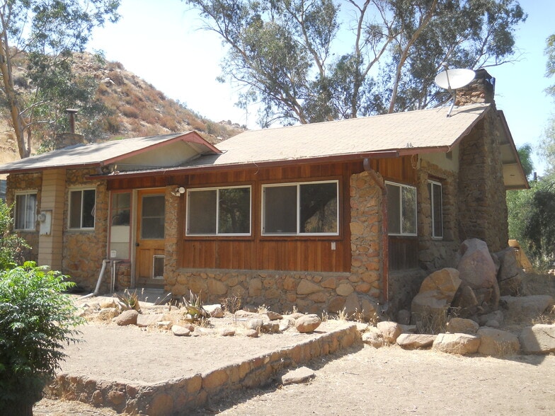 Building Photo - 25910 El Toro Rd