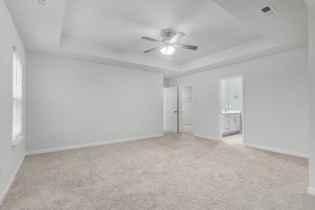 Building Photo - 1011 Yellowwood Aly